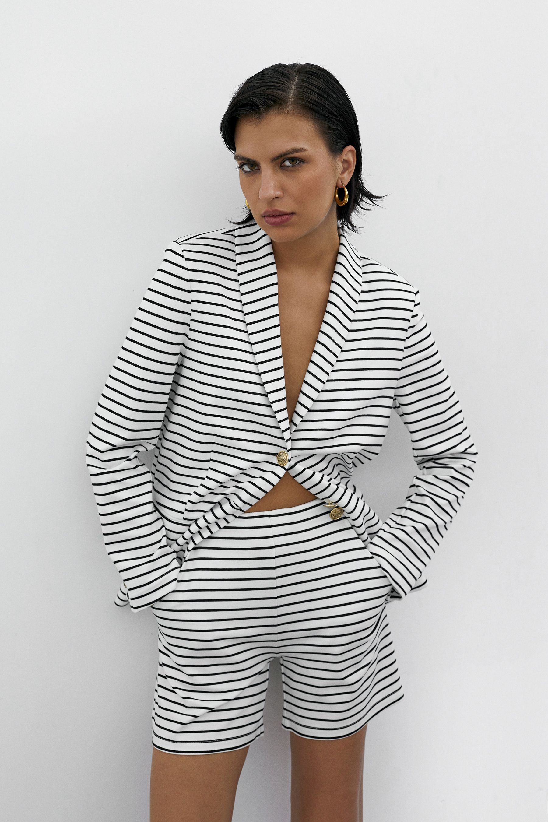 laete Шорты женские