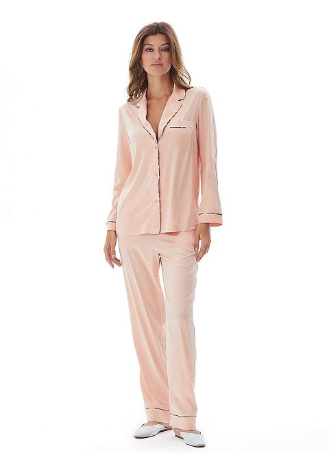 Пижама с брюками фото
