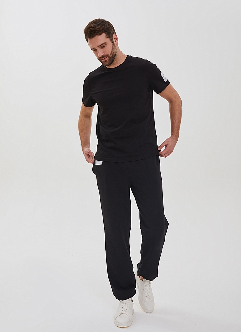 Футболка мужская из хлопка фото