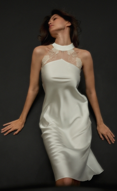 Сорочка женская из вискозы с кружевом белая лилия (61799-1) фото