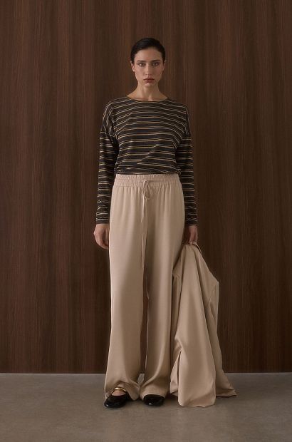 laete Лонгслив женский