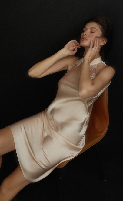 Сорочка женская из вискозы с кружевом  (61799-2) фото