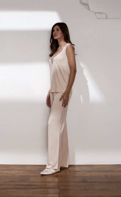 Пижама с брюками из вискозы с кружевом пудренный (51778-1) фото