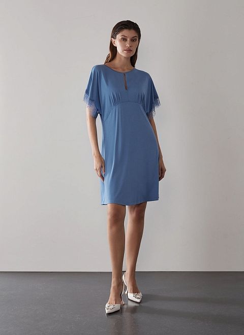 Сорочка женская из вискозы с кружевом фото