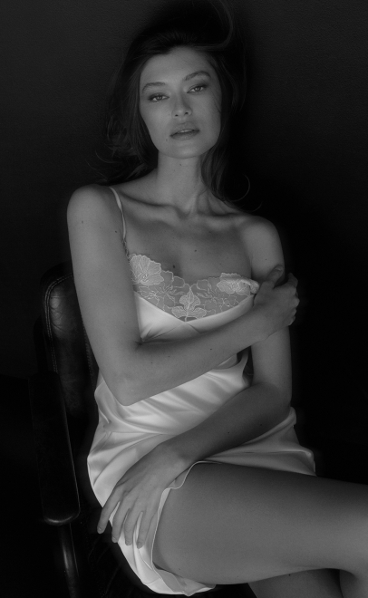 Сорочка женская из вискозы с кружевом  (61800-1) фото