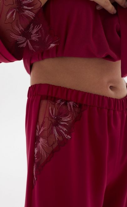 Пижама с брюками из вискозы с кружевом вишневый (52028-2) фото